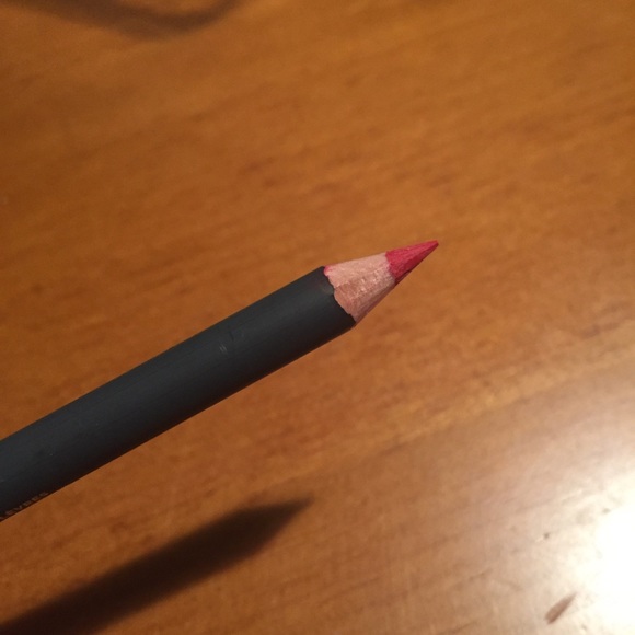 Bite Beauty Lip Pencil - Picture 3 of 10